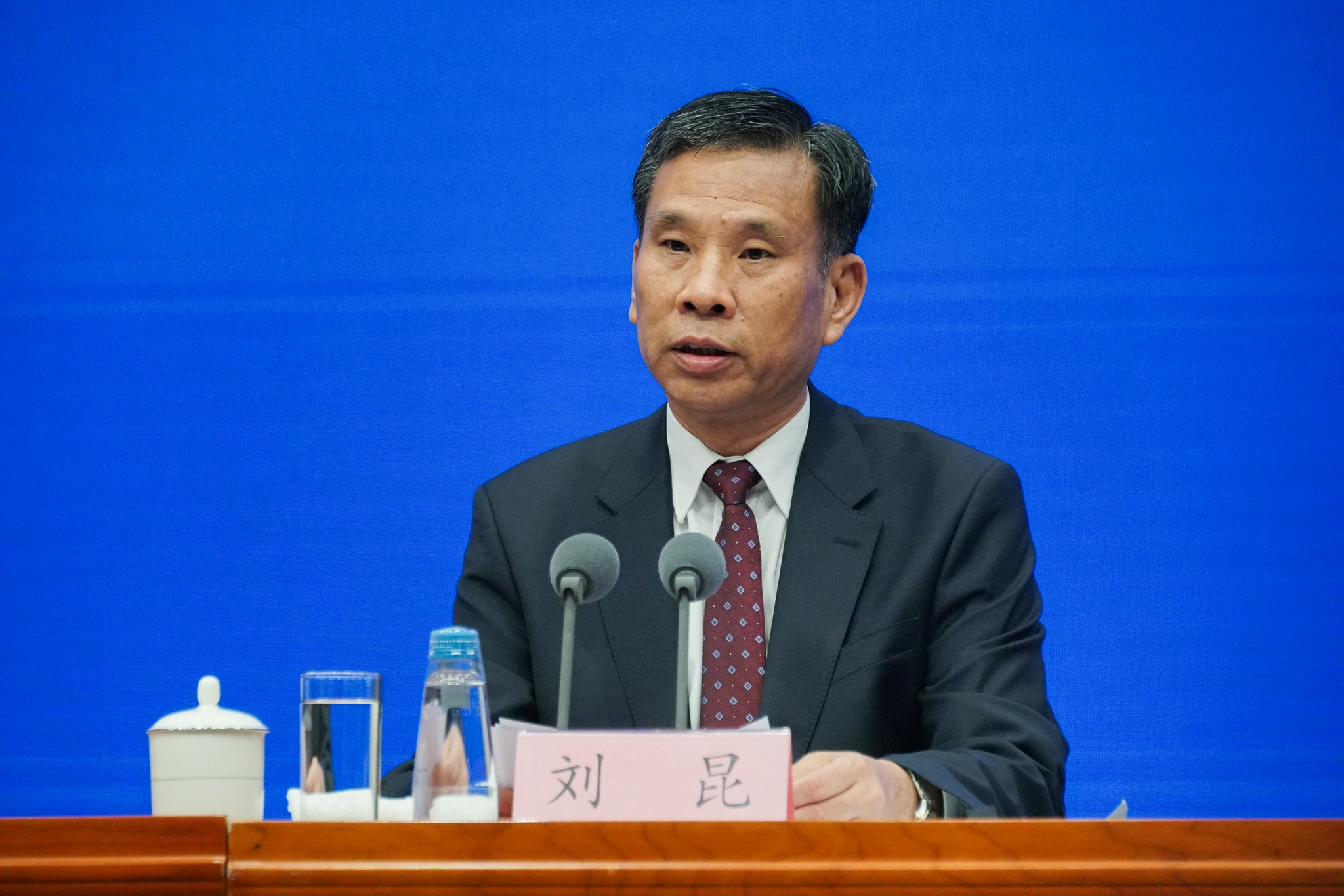 浙江互聯(lián)網(wǎng)公司新聞部長(zhǎng)(浙江互聯(lián)集團(tuán)股份有限公司)