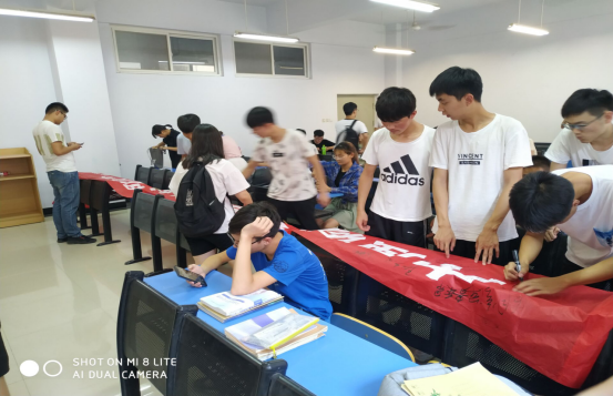 互聯(lián)網(wǎng)誠信教育新聞稿(互聯(lián)網(wǎng)誠信教育新聞稿題目)