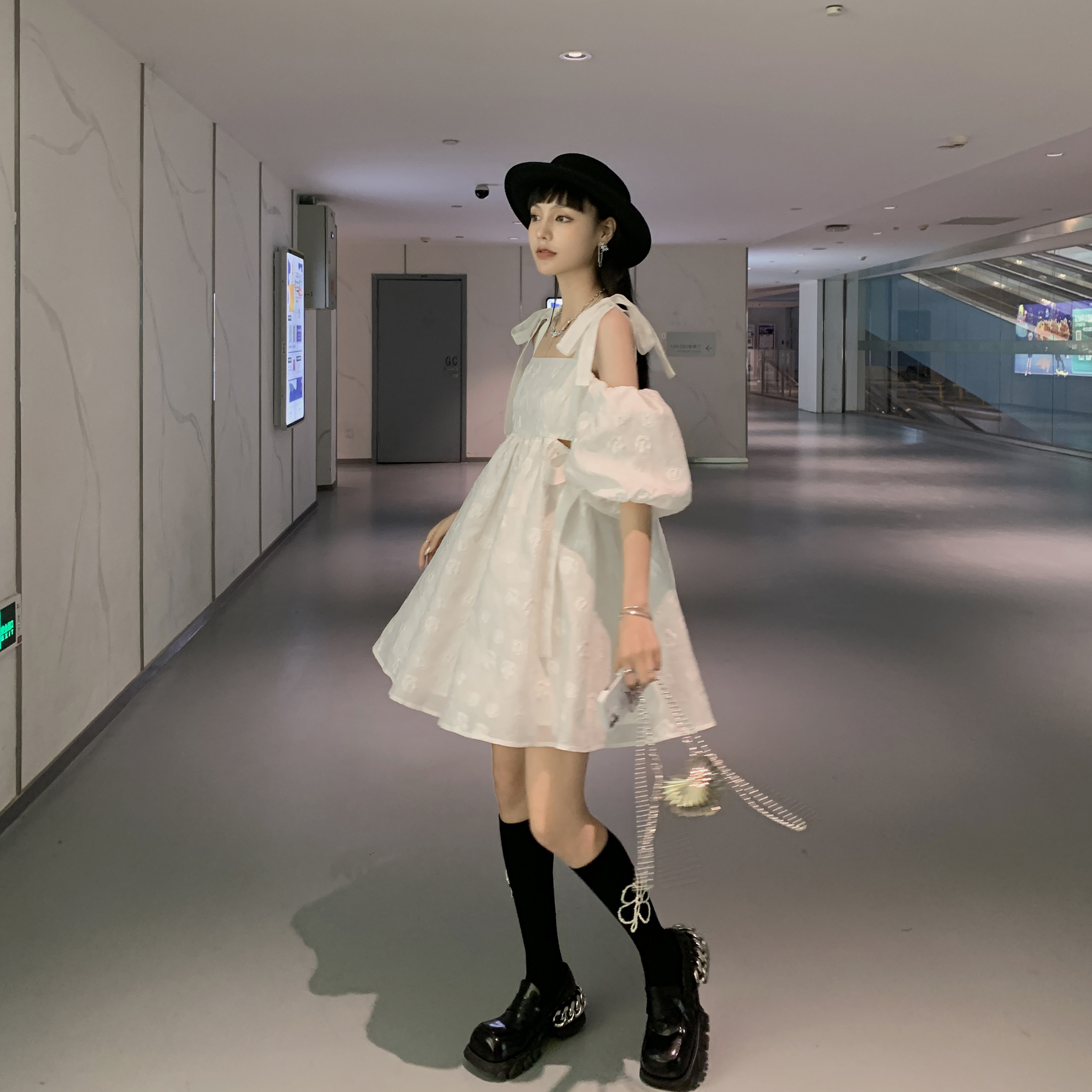 網(wǎng)站建設(shè)設(shè)計感穿搭(高端網(wǎng)站設(shè)計新感覺建站)