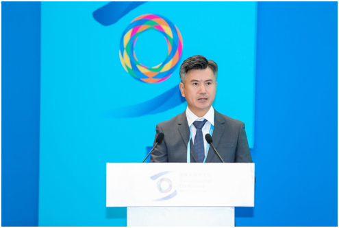 互聯(lián)網(wǎng)擁抱經(jīng)濟(jì)新聞稿范文(互聯(lián)網(wǎng)擁抱經(jīng)濟(jì)新聞稿范文素材)