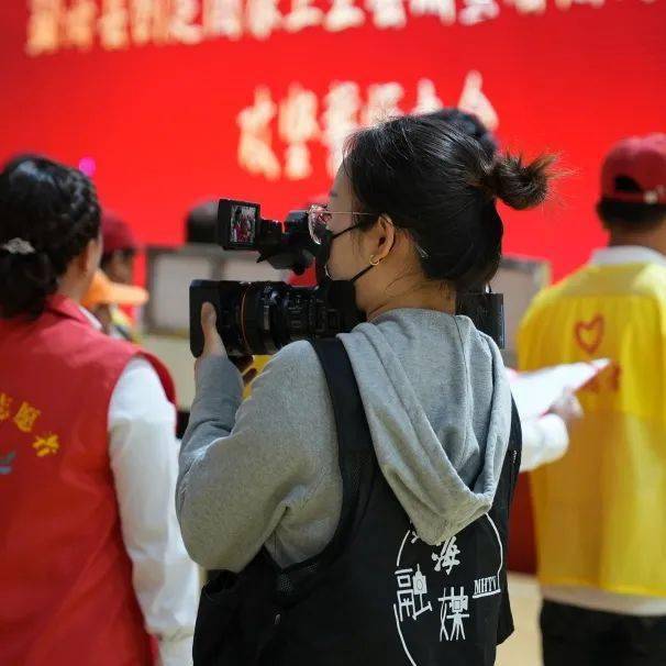 互聯(lián)網(wǎng)新聞工作者招聘(中國互聯(lián)網(wǎng)新聞中心 招聘)