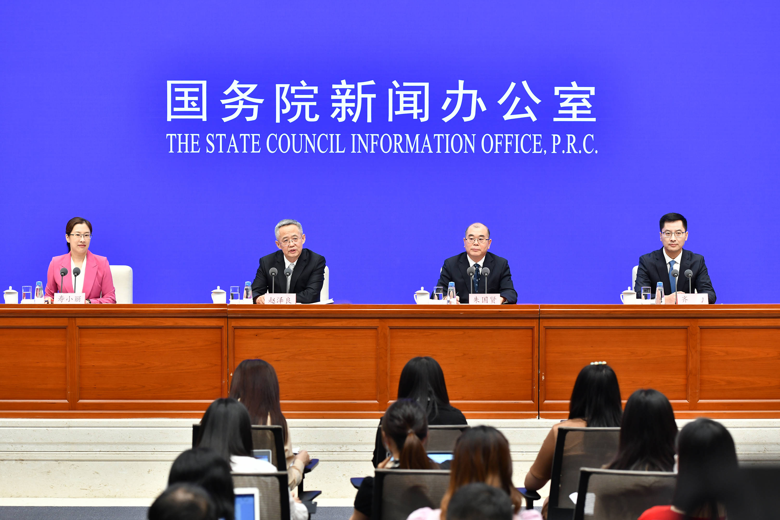 國(guó)務(wù)院新聞互聯(lián)網(wǎng)中心(中國(guó)新聞互聯(lián)網(wǎng)中心)