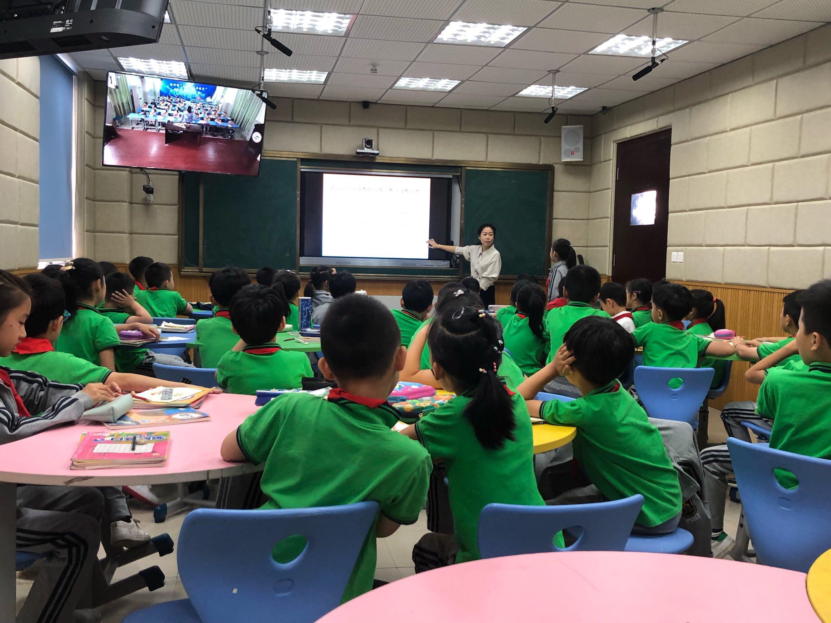 小學(xué)互聯(lián)網(wǎng)課堂新聞報道(小學(xué)互聯(lián)網(wǎng)+教育匯報材料)