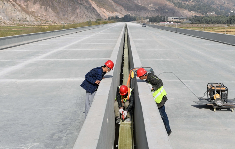 高速建設新聞網站大全下載(高速建設新聞網站大全下載最新)