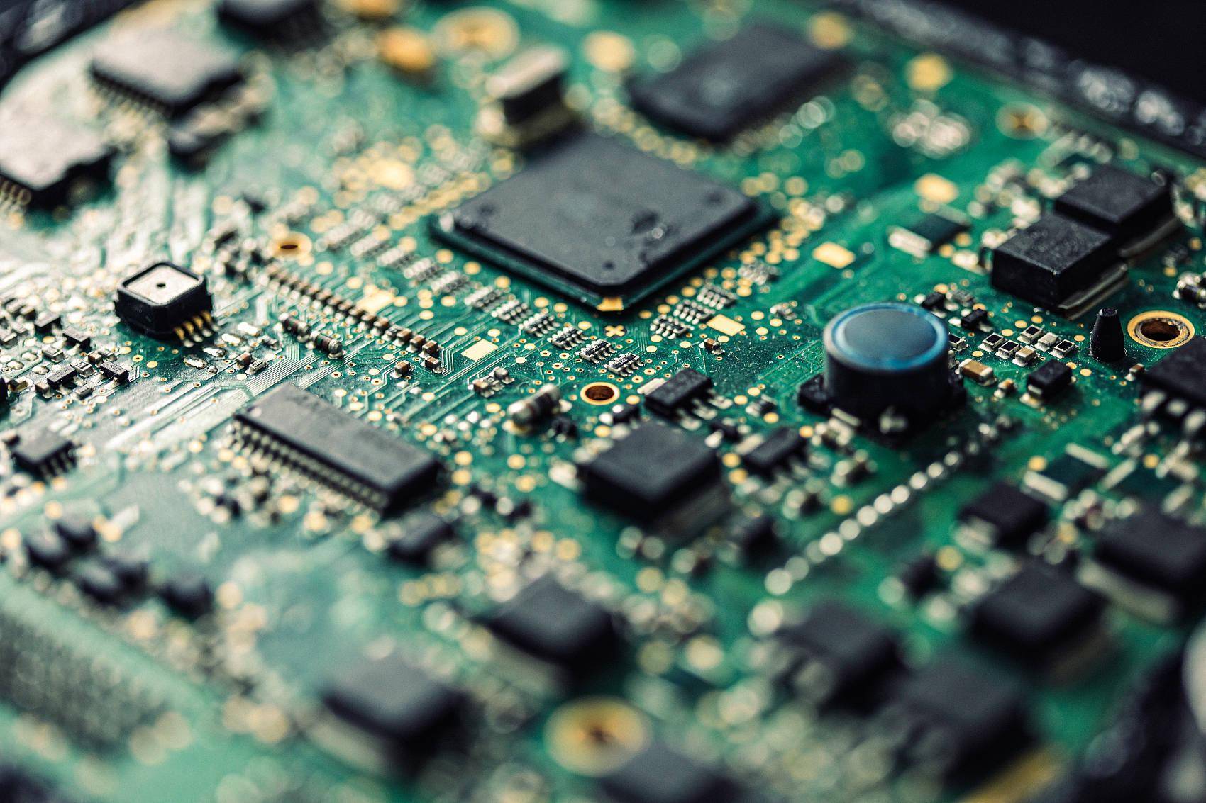 互聯(lián)網(wǎng)半導(dǎo)體最新消息(半導(dǎo)體和互聯(lián)網(wǎng)的發(fā)展差別)