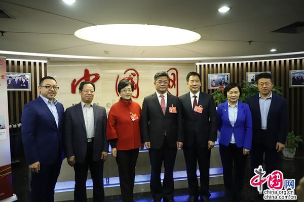 關(guān)于王龍?zhí)┲袊ヂ?lián)網(wǎng)新聞中心的信息