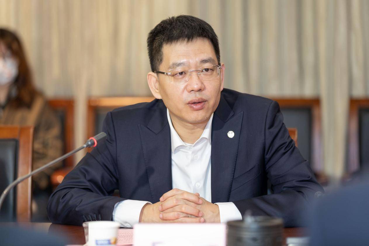 互聯(lián)網(wǎng)新聞許可證(互聯(lián)網(wǎng)新聞許可證有什么用)