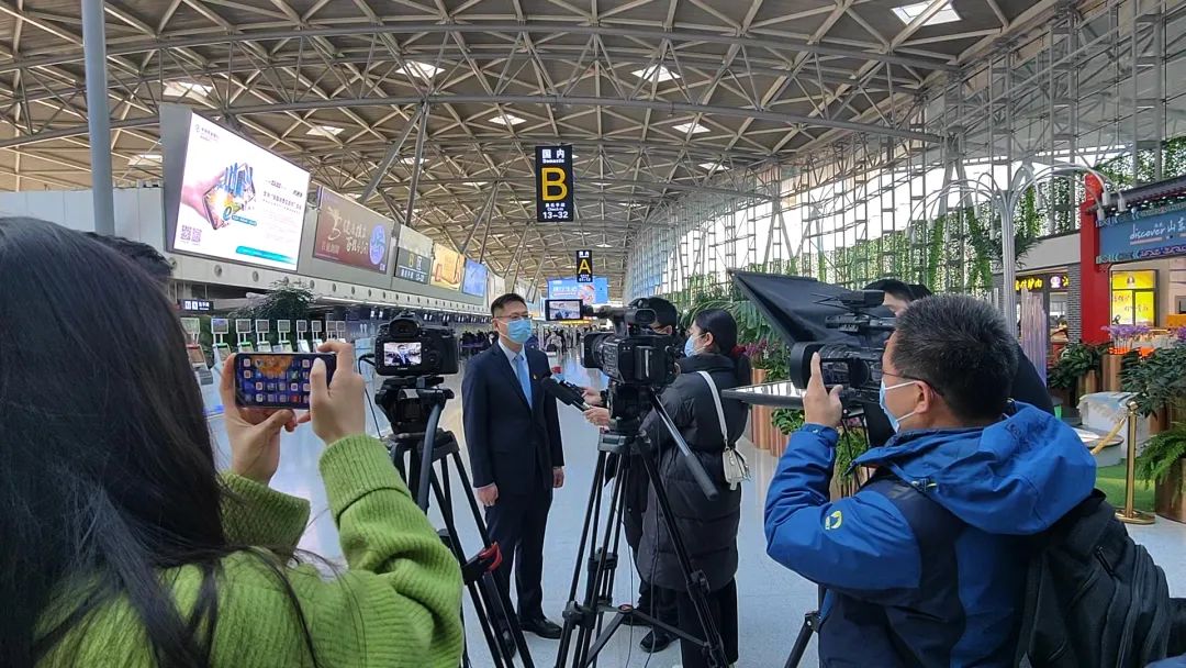 互聯(lián)網(wǎng)新時(shí)代新聞采訪稿(互聯(lián)網(wǎng)新時(shí)代新聞采訪稿怎么寫(xiě))