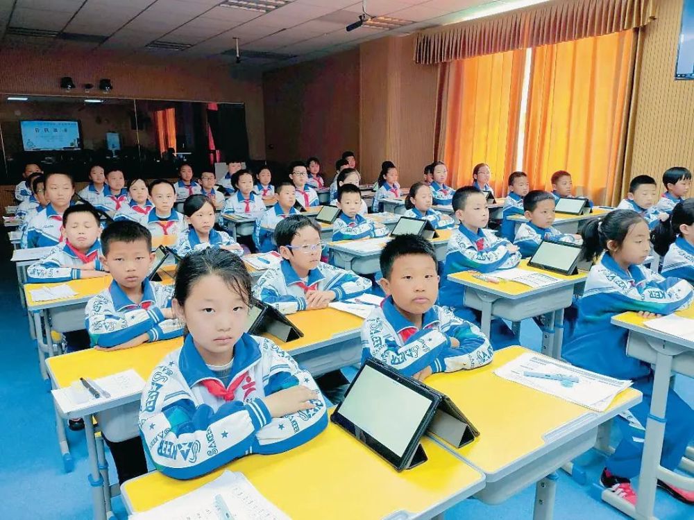 寧夏新聞關(guān)于互聯(lián)網(wǎng)教育(互聯(lián)網(wǎng)教育寧夏中心使用感受)