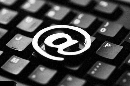 互聯(lián)網(wǎng)新聞撰寫(xiě)外包(互聯(lián)網(wǎng)新聞報(bào)道的優(yōu)勢(shì))